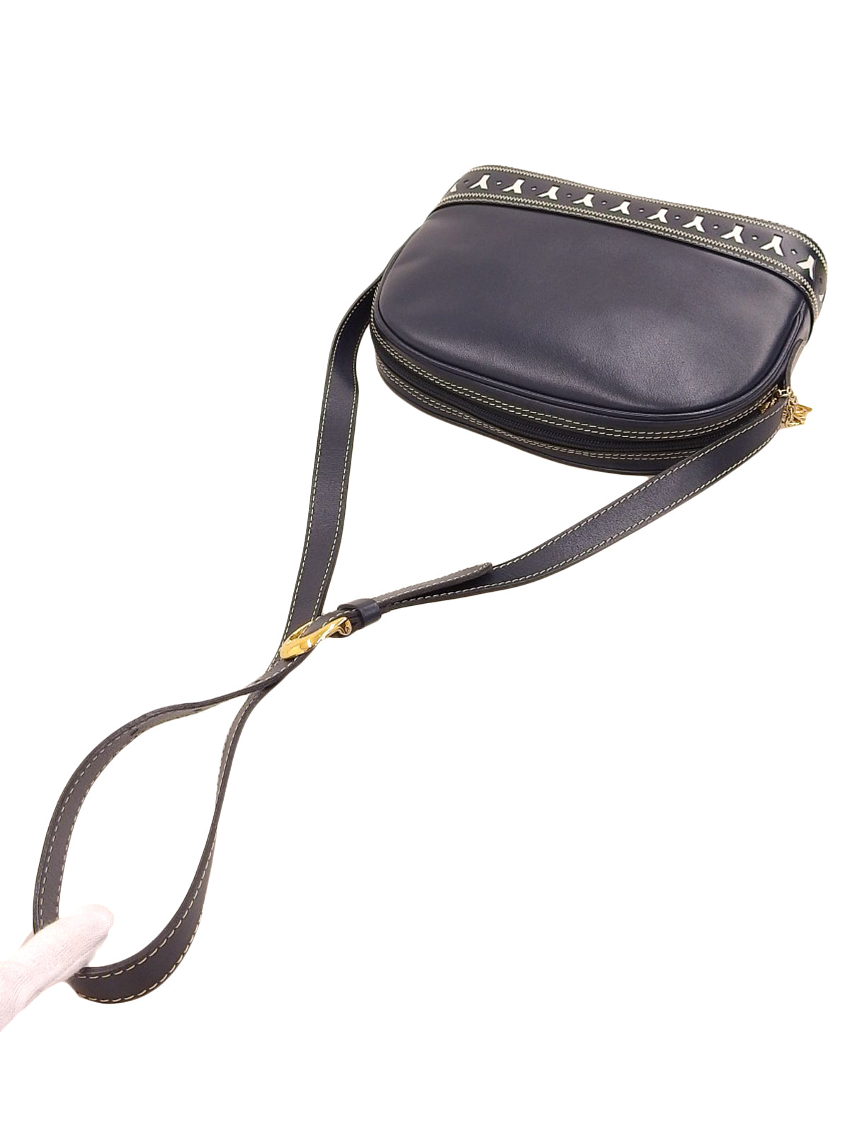 Yカットロゴチャームショルダーバッグ ネイビー/ホワイト