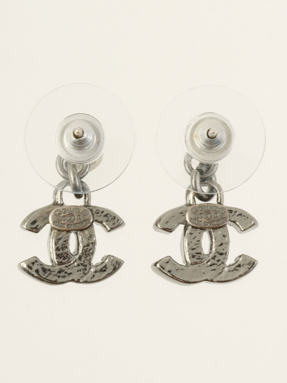 2005年製 ラインストーンCCマークスウィングピアス シルバー