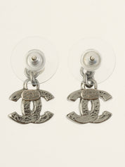 2005年製 ラインストーンCCマークスウィングピアス シルバー