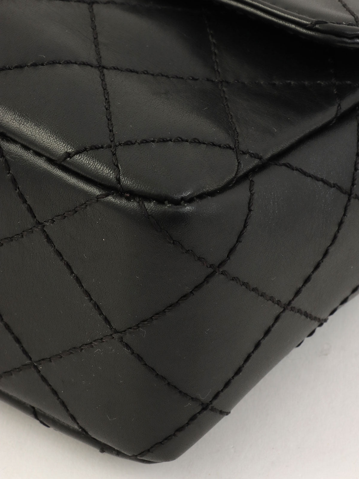 Circa 2000 Matelasse Stitch CC Turnlock Plastic Chain Shoulder Bag in Black