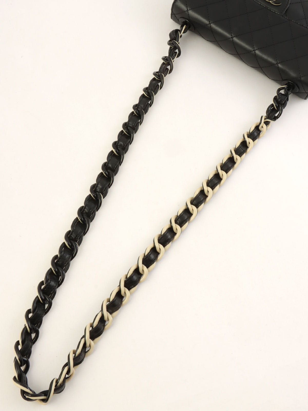 Circa 2000 Matelasse Stitch CC Turnlock Plastic Chain Shoulder Bag in Black