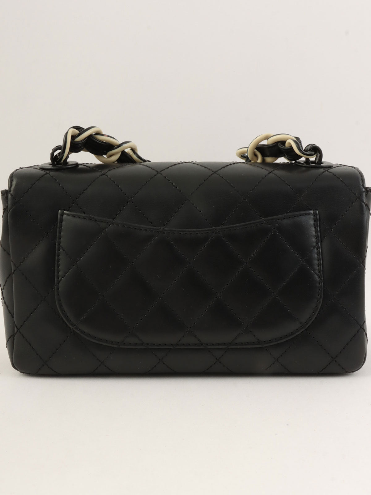 Circa 2000 Matelasse Stitch CC Turnlock Plastic Chain Shoulder Bag in Black