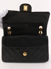Classic flap chain bag, 23cm, black, made between 1985 and 1990