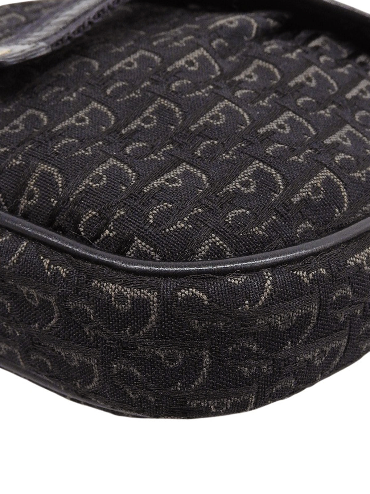 キャンバストロッターパターンミニショルダーバッグ ブラック