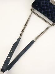 2014年頃製 ベロアボーイシャネルチェーンショルダーバッグ ネイビー