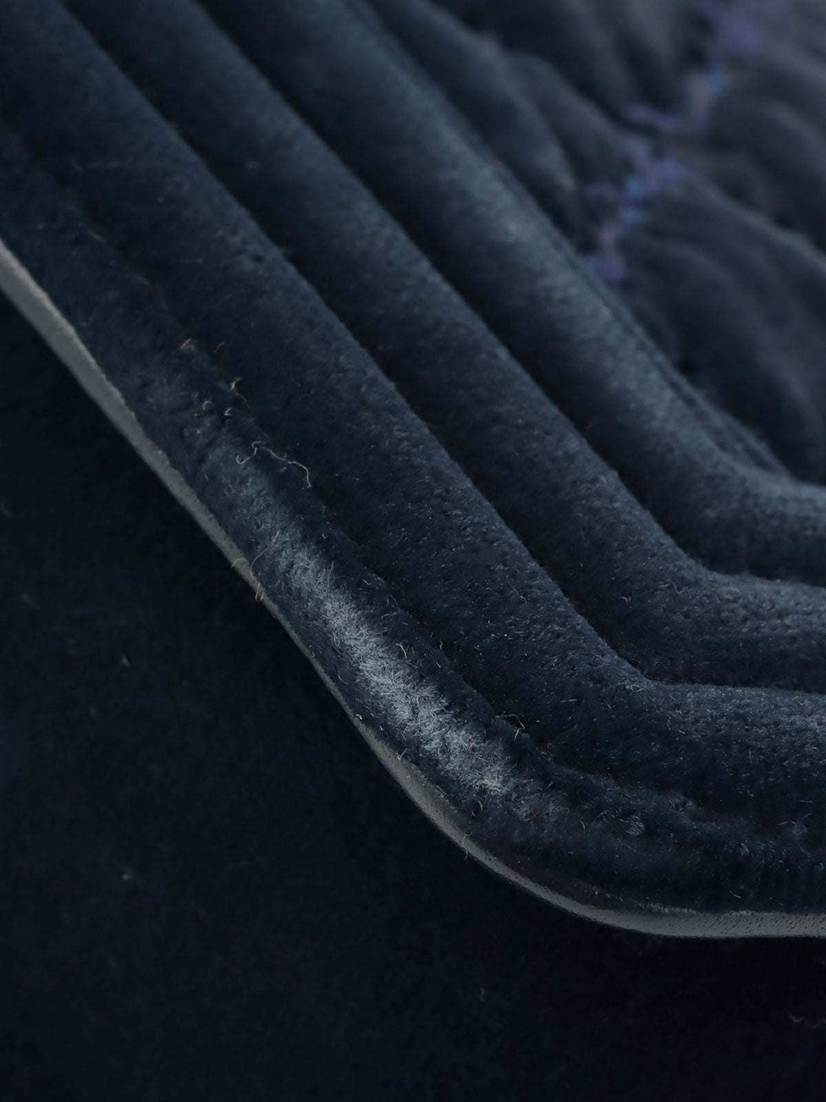 2014年頃製 ベロアボーイシャネルチェーンショルダーバッグ ネイビー