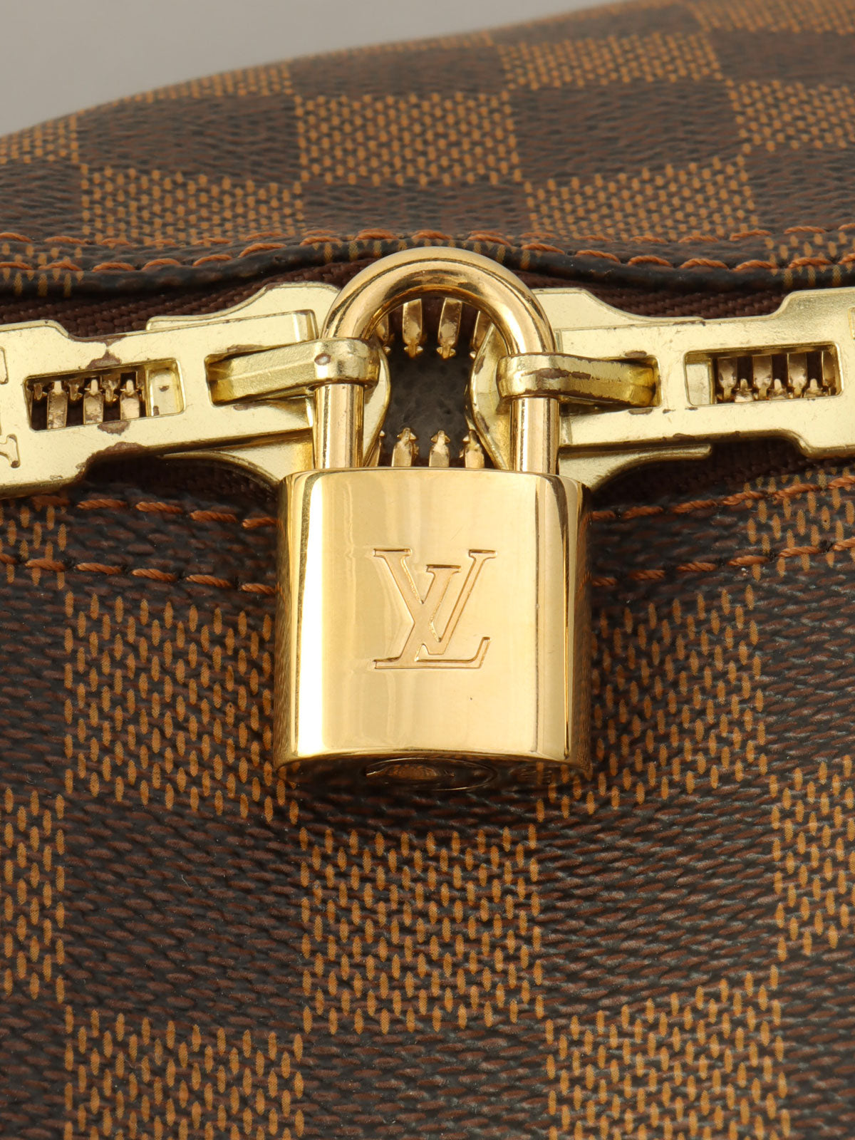 2006年製 キャンバスダミエキーポルバンドリエール55 ブラウン