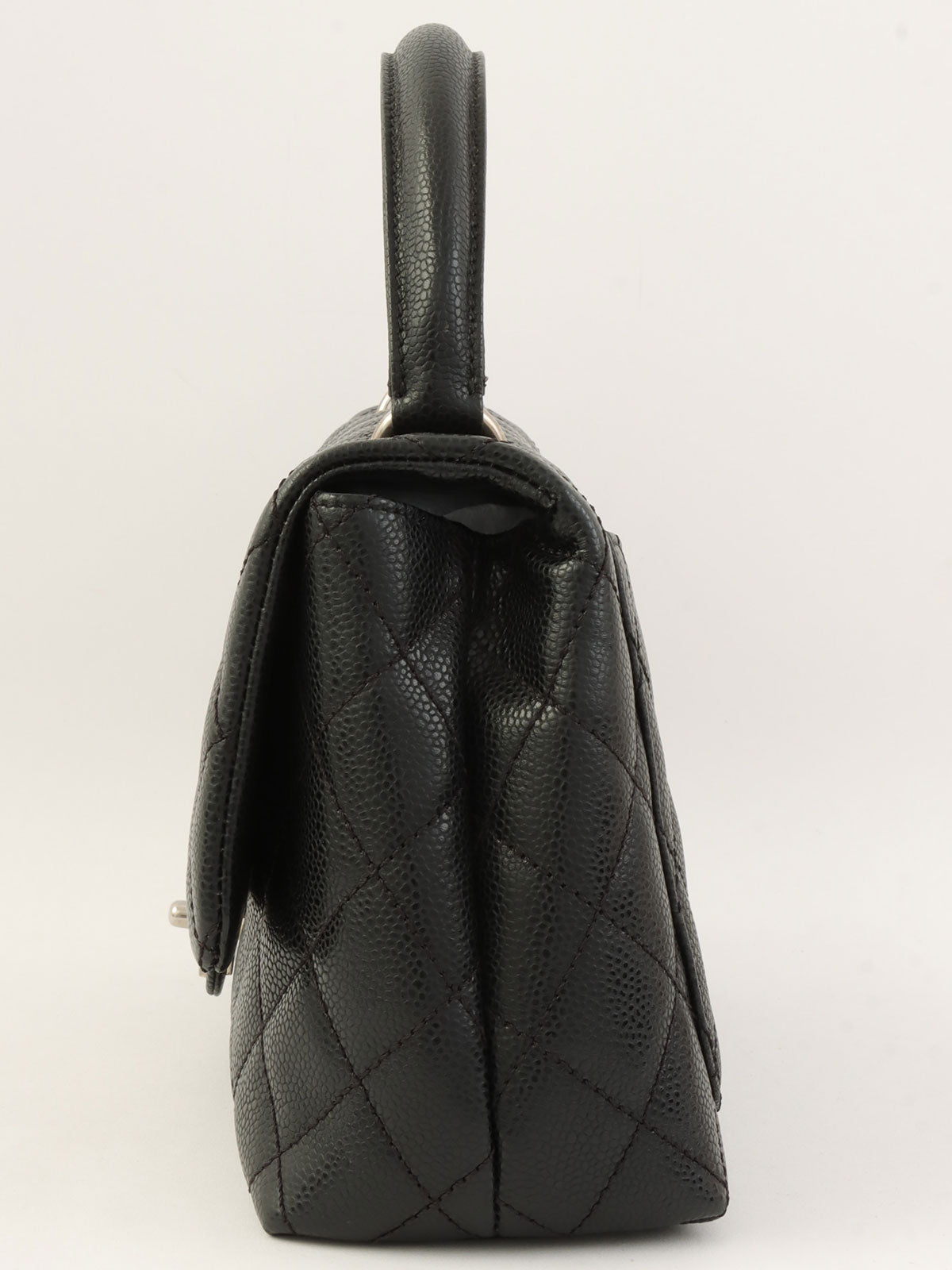 2009年頃製 キャビアスキンCCターンロックハンドバッグ ブラック