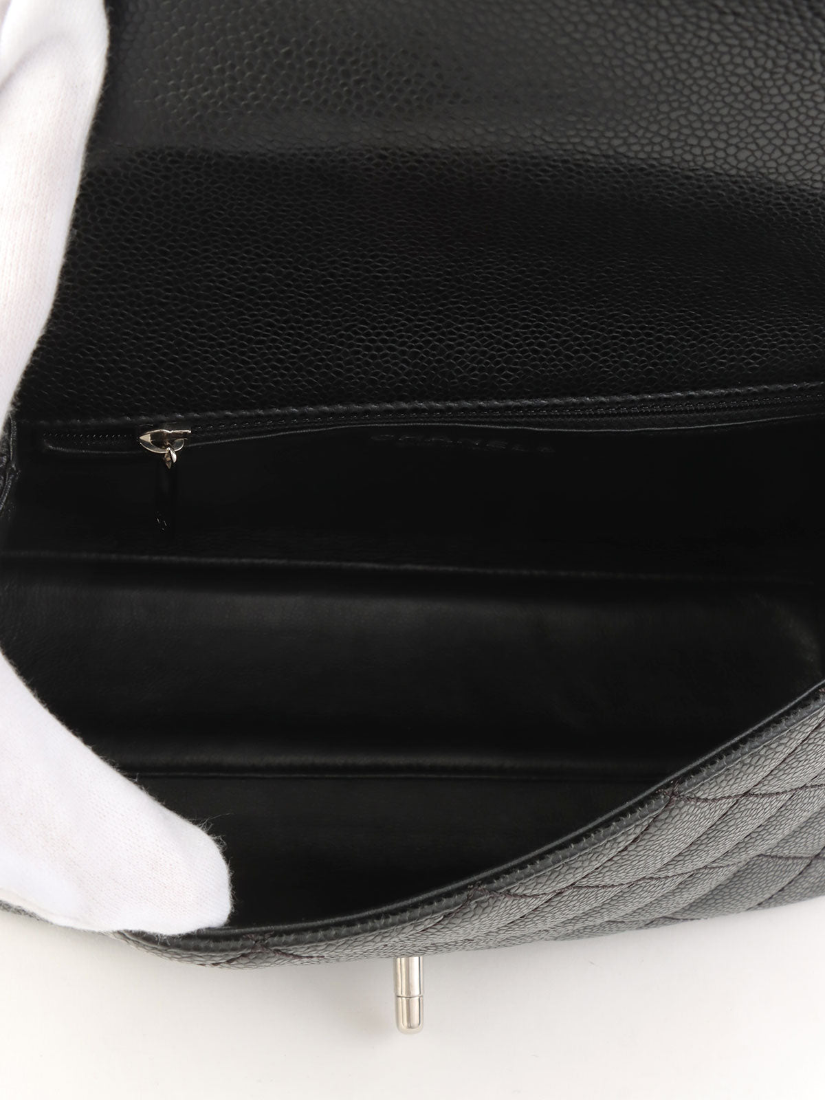 2009 Caviar Skin CC Turnlock Handbag in Black