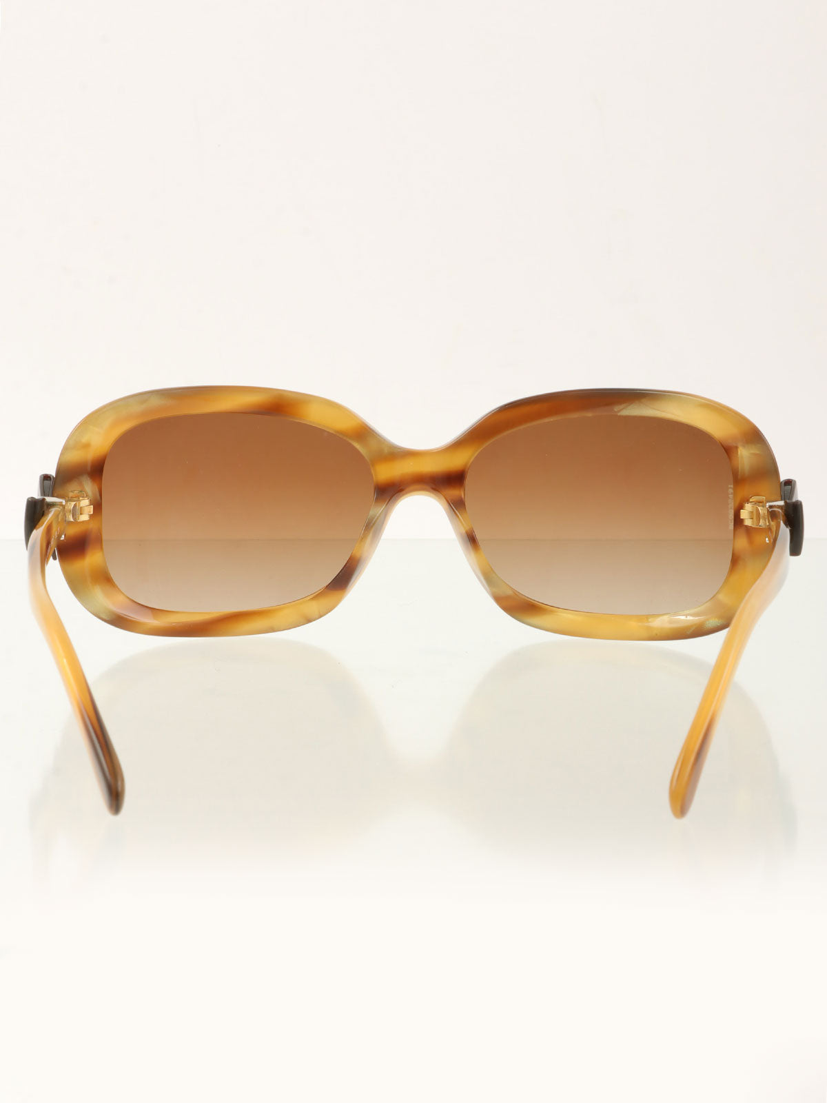 棕色大理石纹侧边丝带CC标志太阳镜，棕色