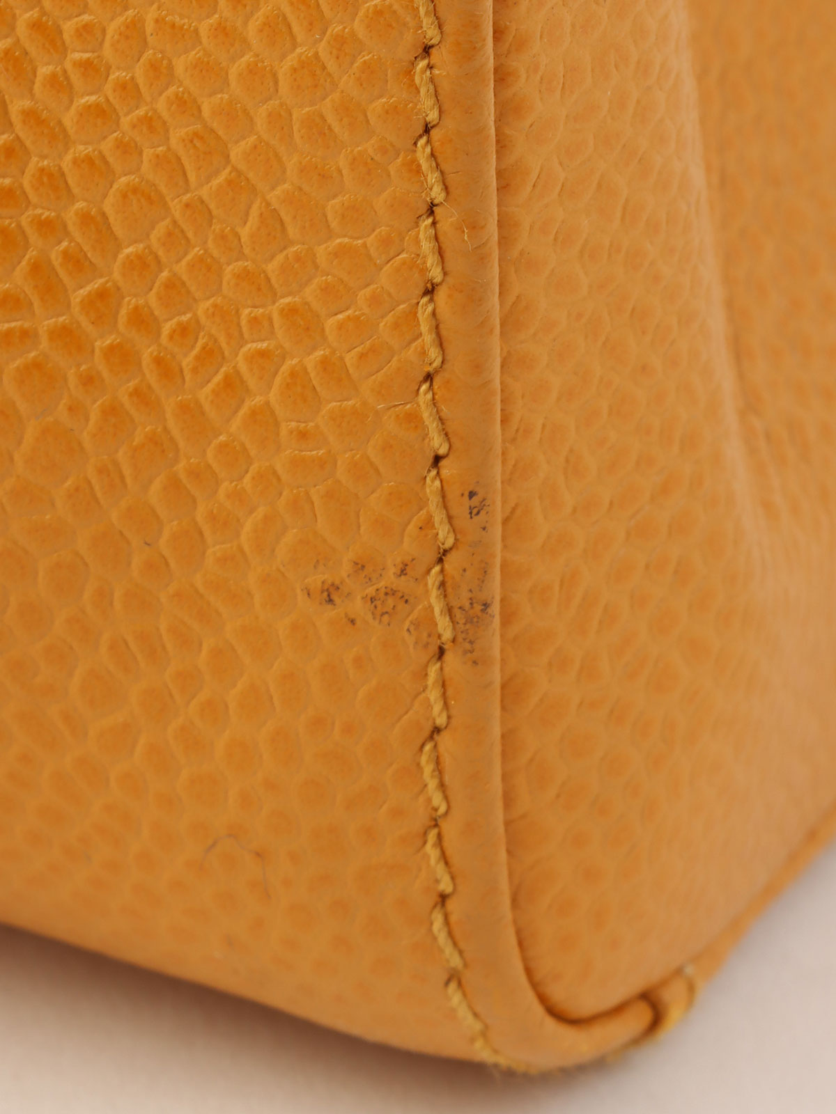 2000年頃製 キャビアスキンCCターンロックウッドハンドルバッグ マンダリンオレンジ