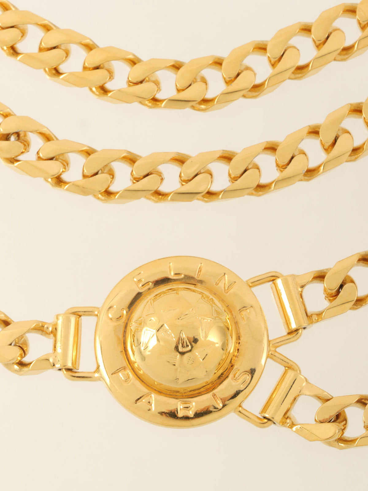 Star Motif Round Logo Chain Belt Gold