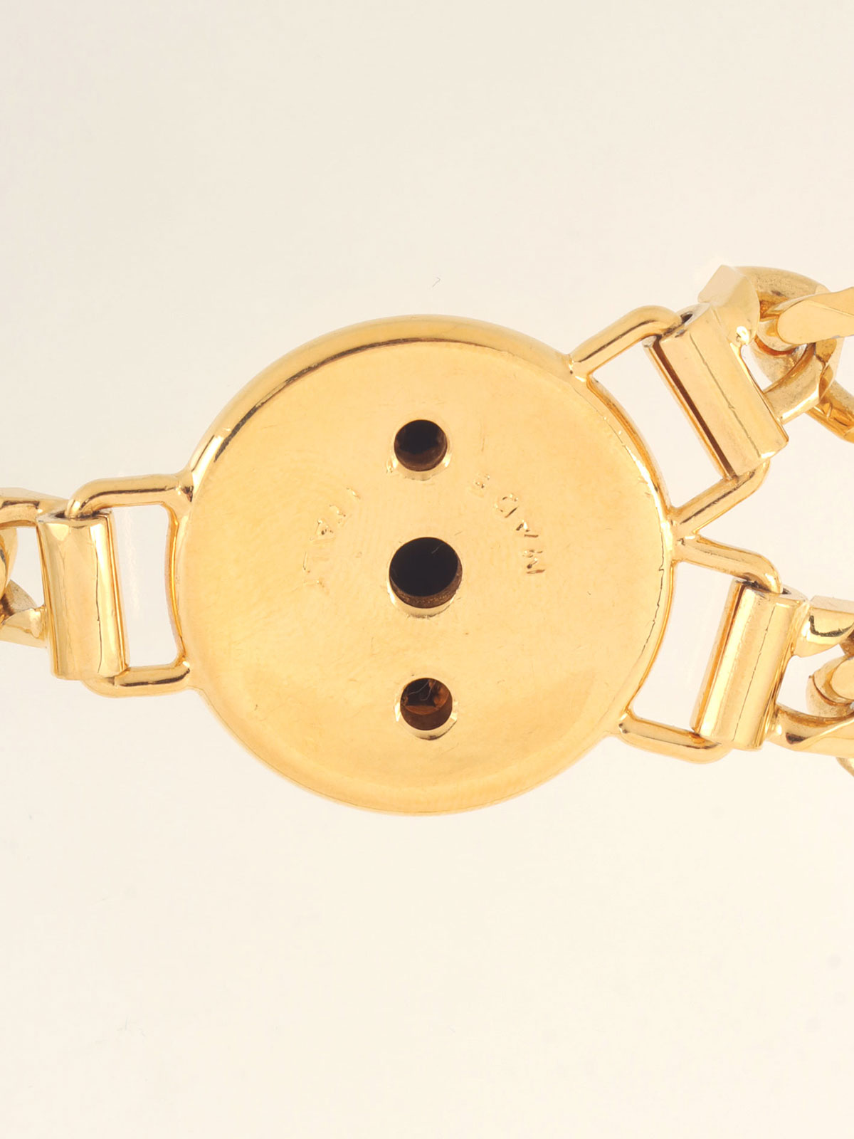 Star Motif Round Logo Chain Belt Gold