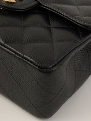 2004年頃製 キャビアスキンクラシックフラップチェーンバッグミニ ブラック