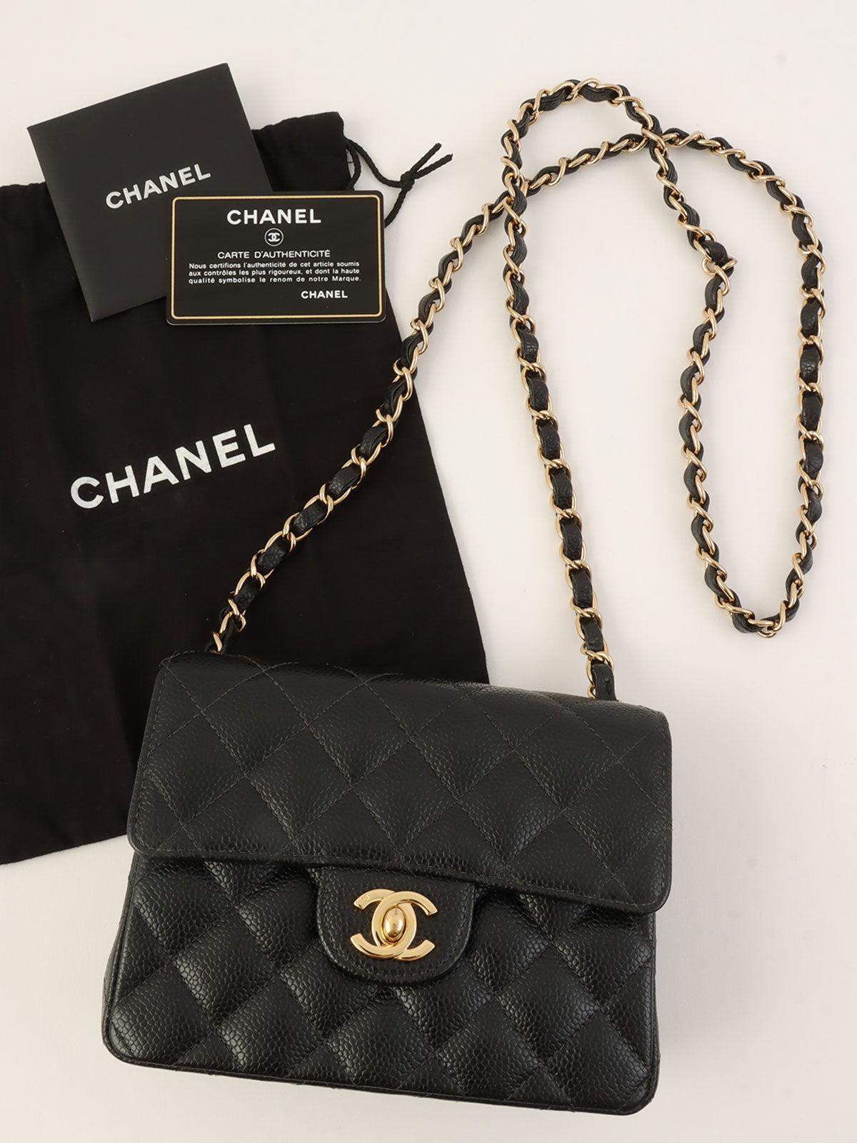 2004年頃製 キャビアスキンクラシックフラップチェーンバッグミニ ブラック