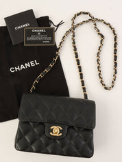 2004年頃製 キャビアスキンクラシックフラップチェーンバッグミニ ブラック