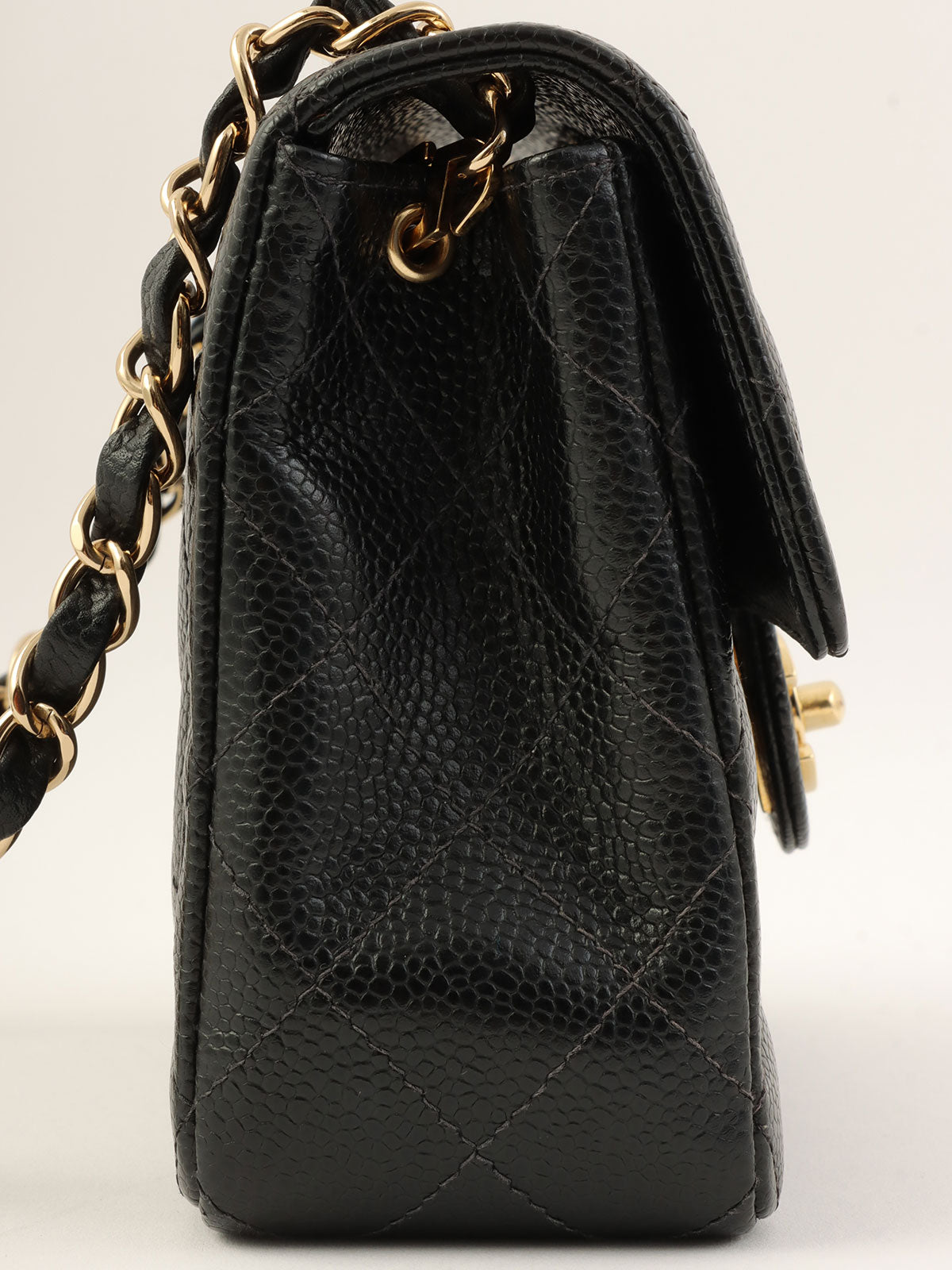 2004年頃製 キャビアスキンクラシックフラップチェーンバッグミニ ブラック