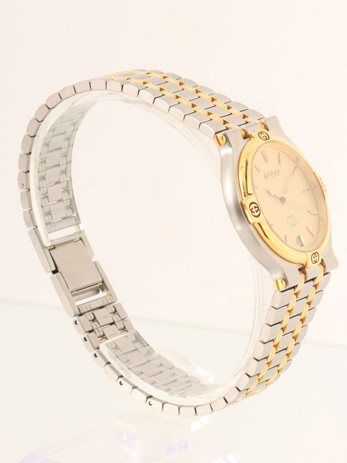 Round Logo Face Watch Silver/Gold