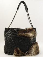 2009 2.55 Leather and Fur Combination Matelasse Stitch Tote Bag in Black