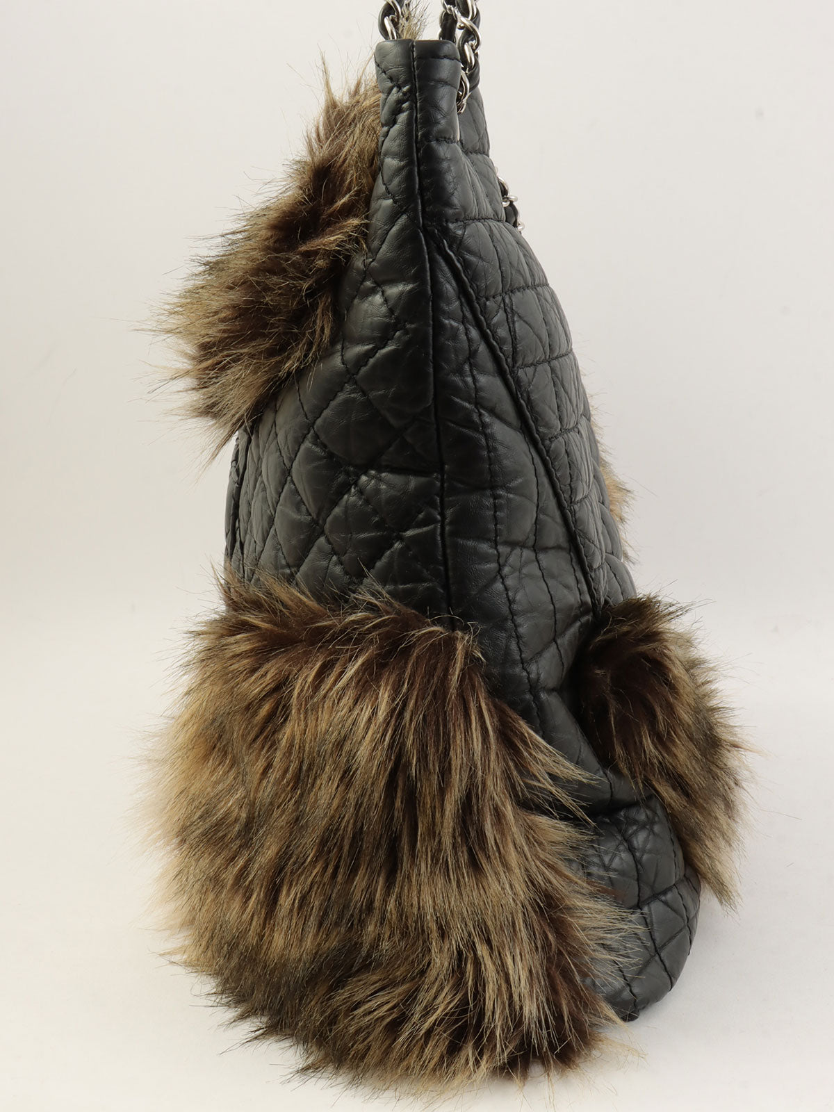 2009 2.55 Leather and Fur Combination Matelasse Stitch Tote Bag in Black