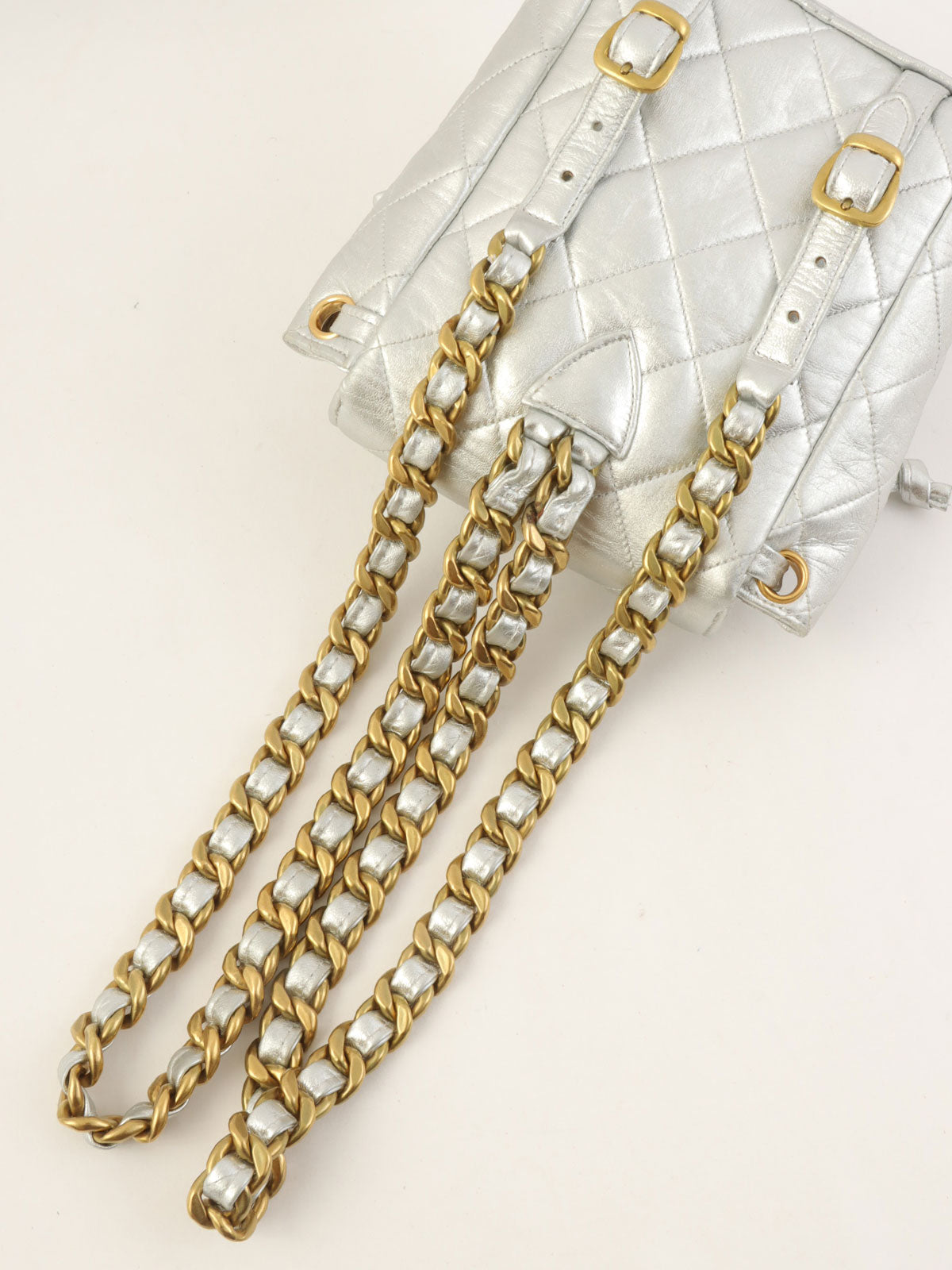 1995 双CC旋扣迷你银色背包