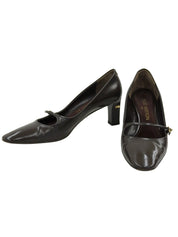 ストラップヒールロゴパンプス ダークブラウン