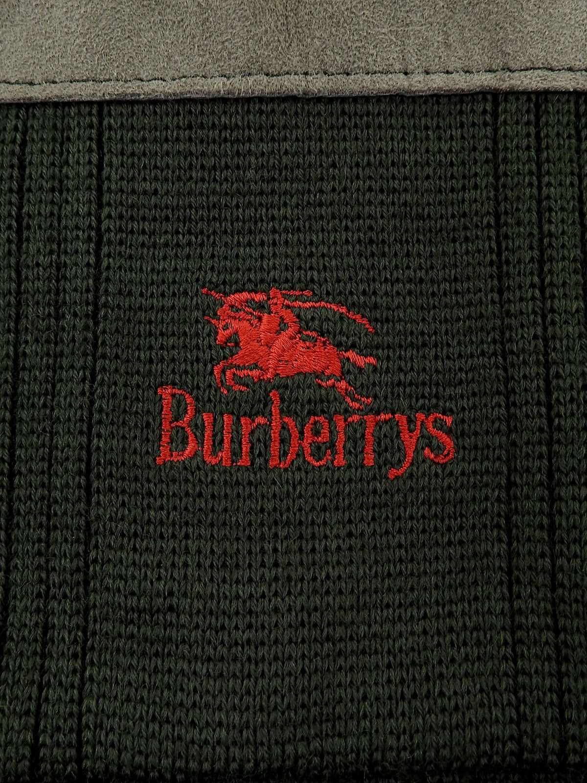 ウールロゴ刺繍カーディガン　カーキ
