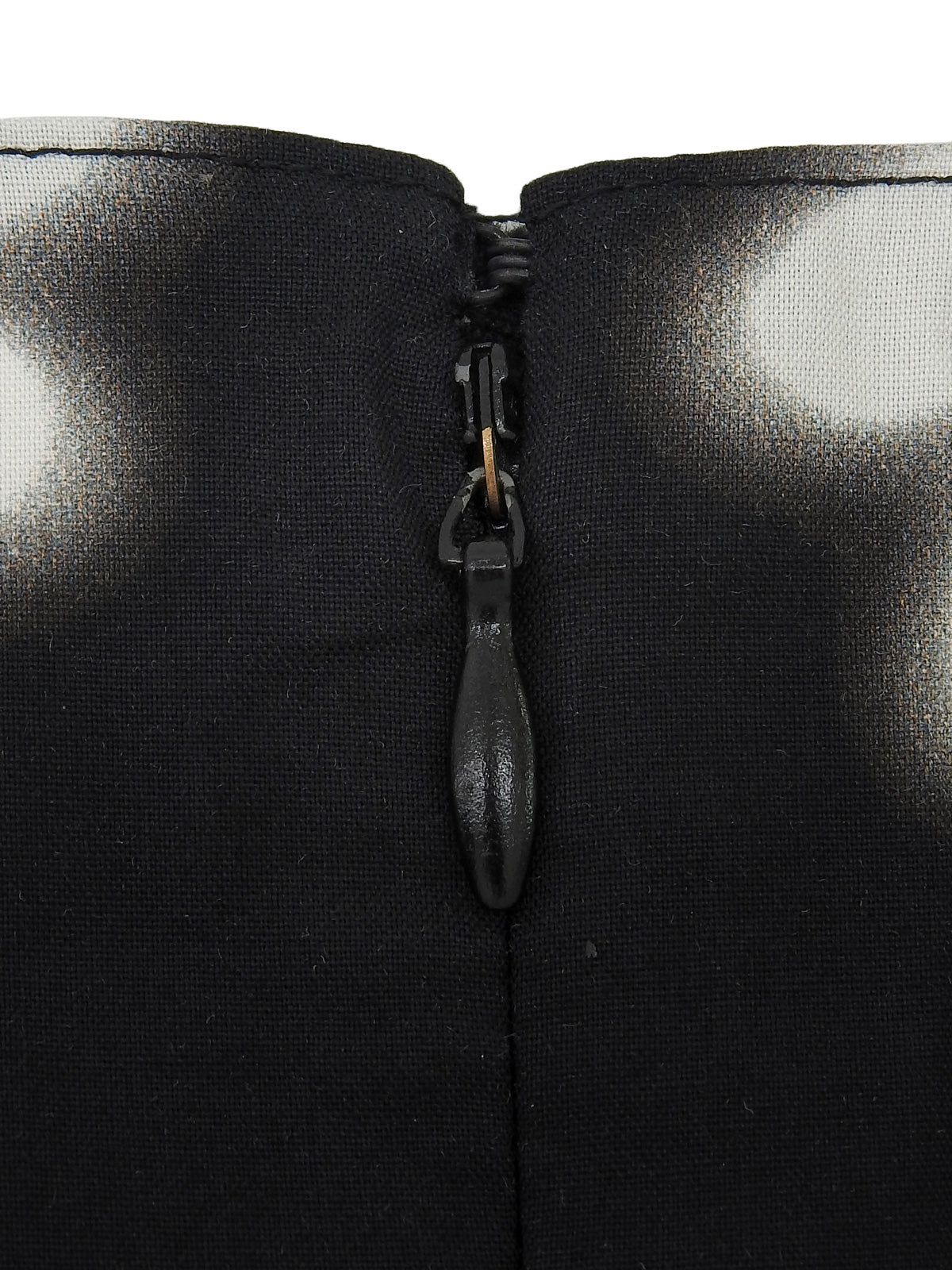 フラワーデザインパターンノースリーブワンピース ブラック/ホワイト/レッド