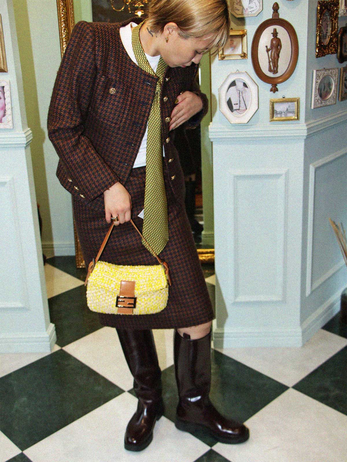 棕色/海军蓝羊毛设计纽扣