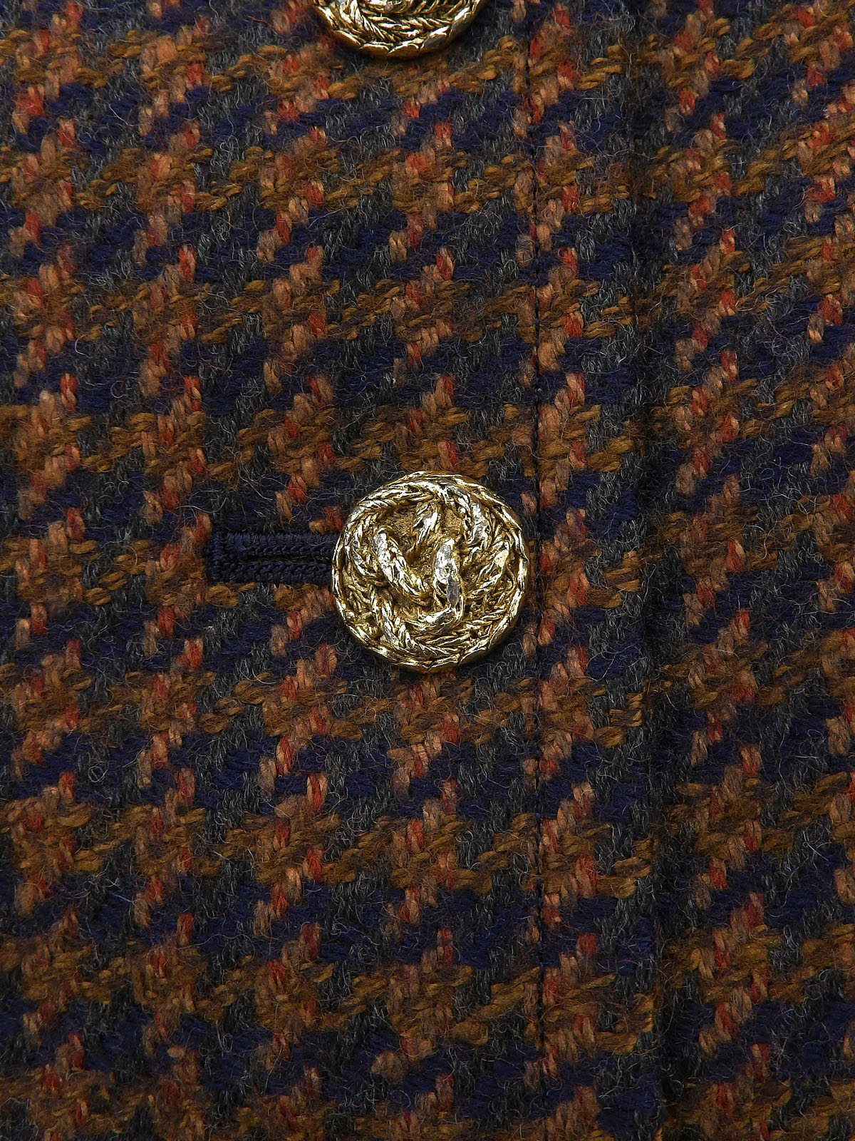 棕色/海军蓝羊毛设计纽扣