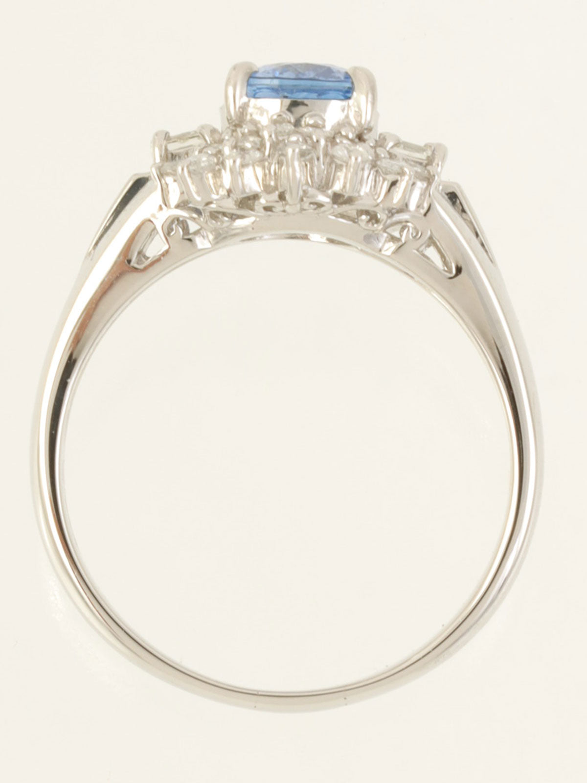 プラチナサファイアダイヤモンドリング　シルバー/ブルー