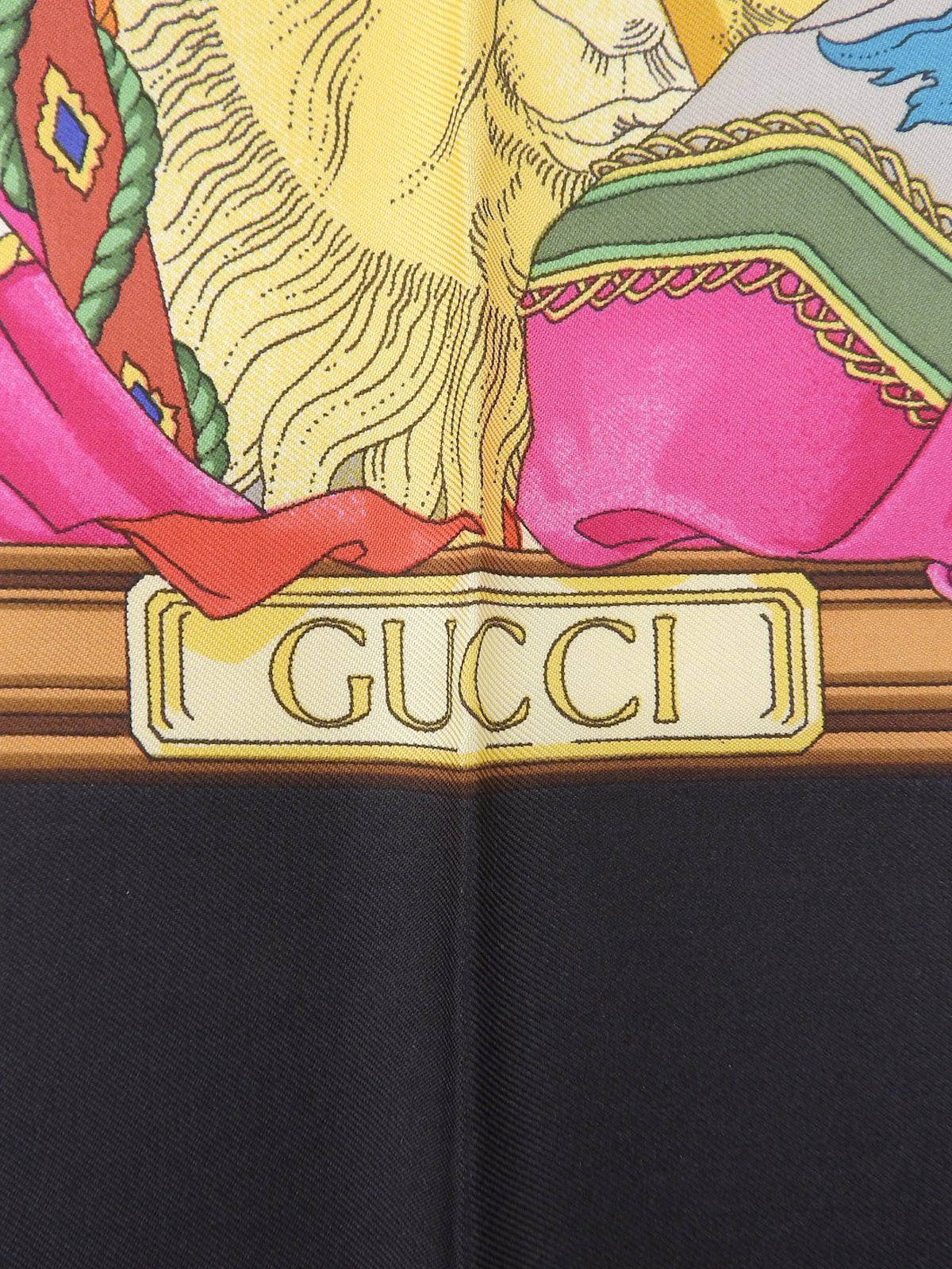 设计图案围巾多色