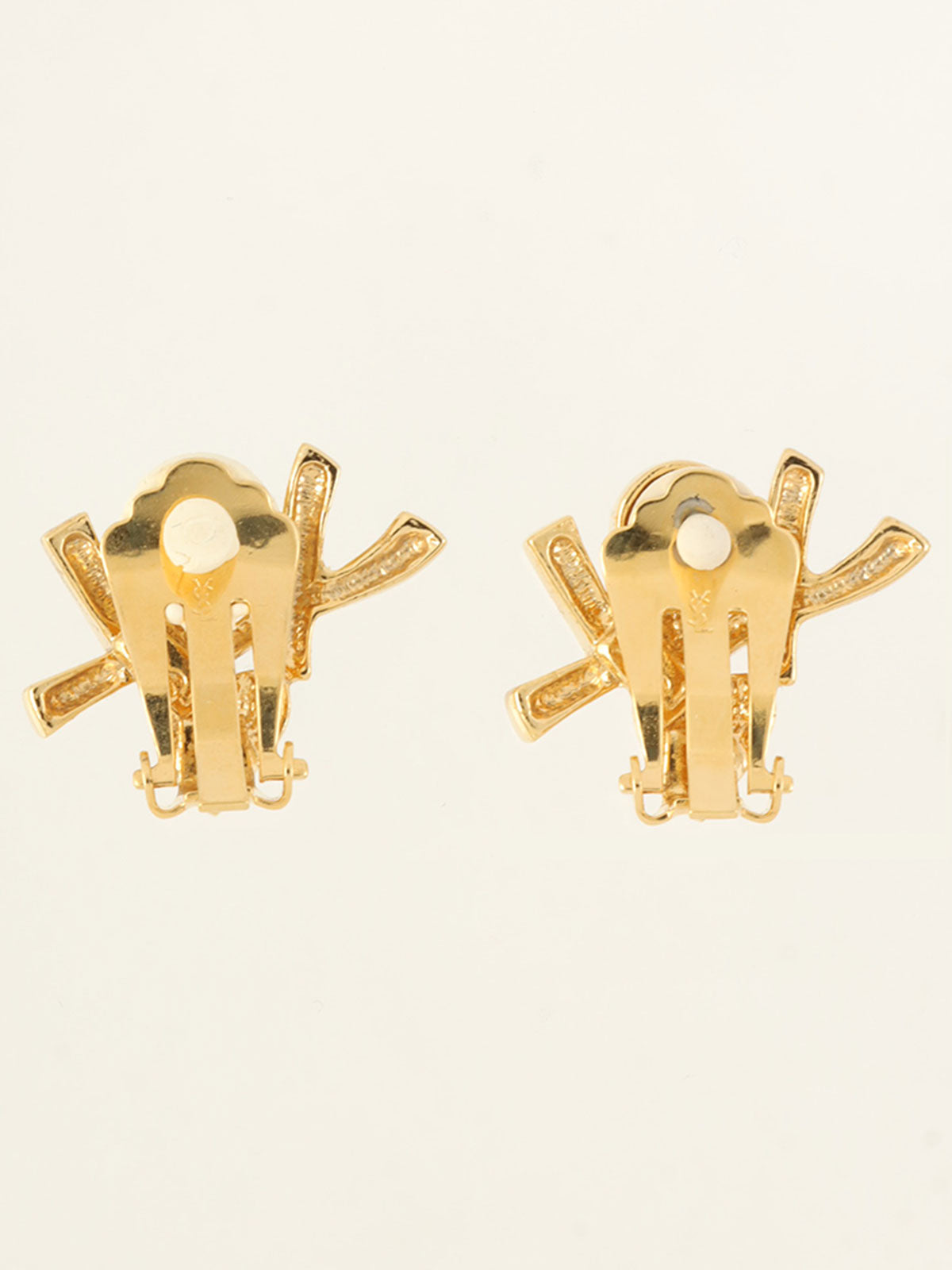 Logo Plate Heart Motif Earrings Gold