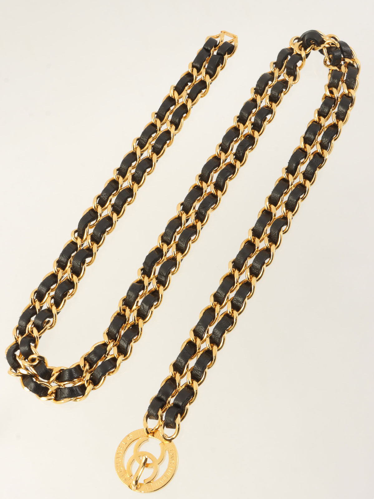 ラウンドCCマークバックルチェーンベルト ゴールド/ブラック