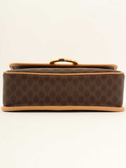 マカダムパターンロゴプレートショルダーバッグ ブラウン