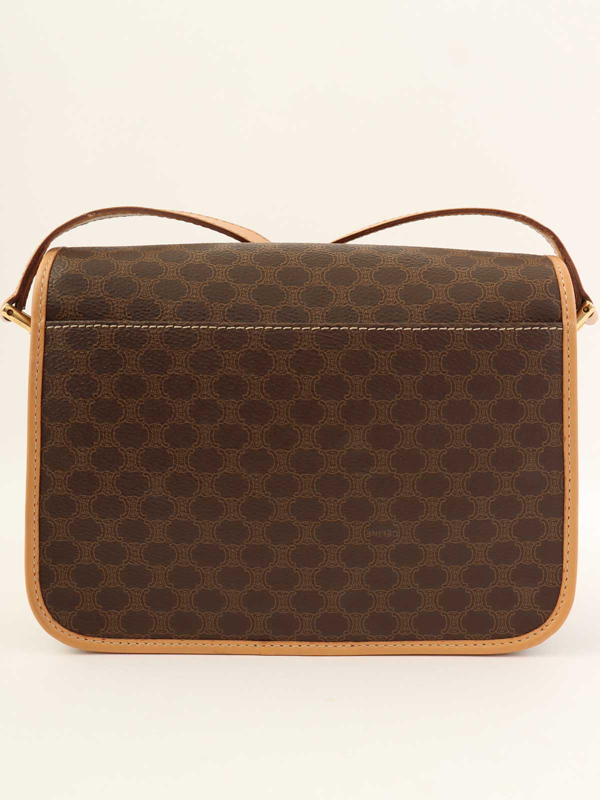 マカダムパターンロゴプレートショルダーバッグ ブラウン