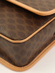 マカダムパターンロゴプレートショルダーバッグ ブラウン