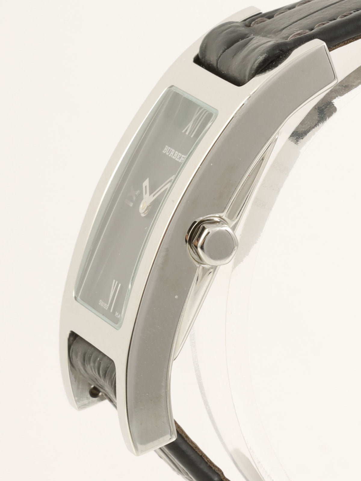 レクタンギュラーロゴフェイスウォッチ ブラック/シルバー