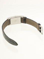 レクタンギュラーロゴフェイスウォッチ ブラック/シルバー