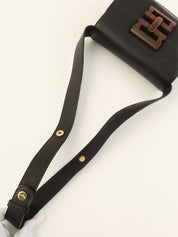 ロゴウッドクラスプワンショルダーバッグ　ブラック