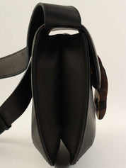 ロゴウッドクラスプワンショルダーバッグ　ブラック