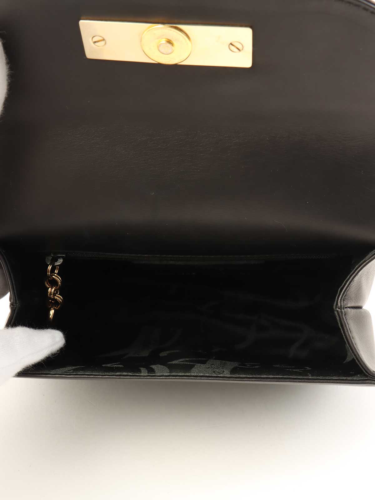 ロゴウッドクラスプワンショルダーバッグ　ブラック