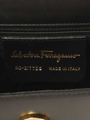 ロゴウッドクラスプワンショルダーバッグ　ブラック