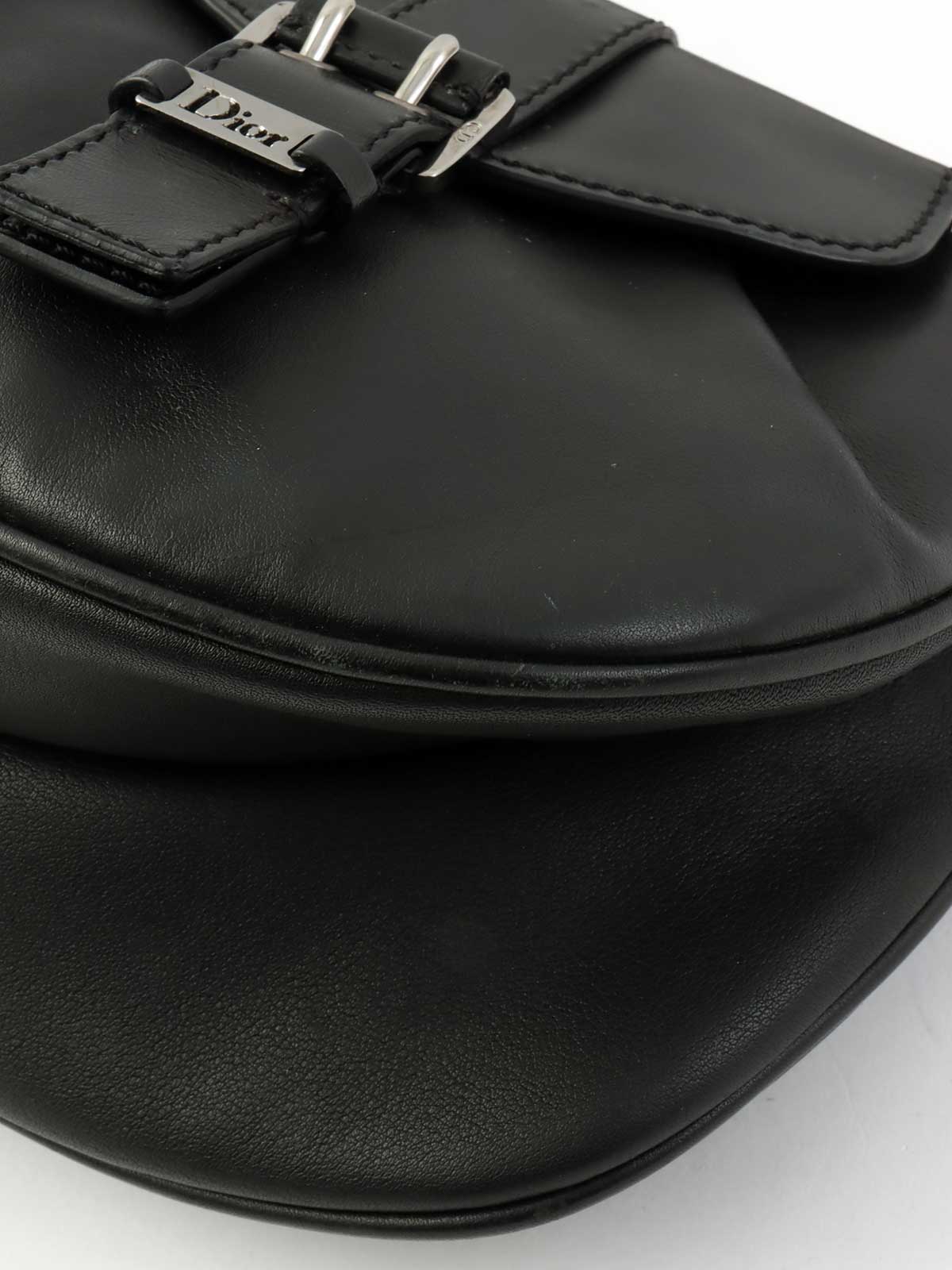 ロゴプレートショルダーバッグ　ブラック