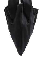 サテンロゴプレートショルダーバッグ　ブラック