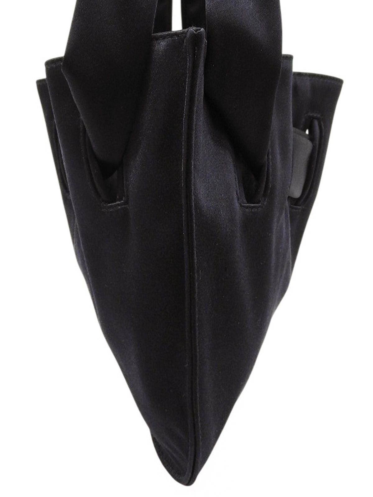 サテンロゴプレートショルダーバッグ ブラック