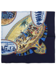 カレ90 cavaliers peulsパターンスカーフ ネイビー