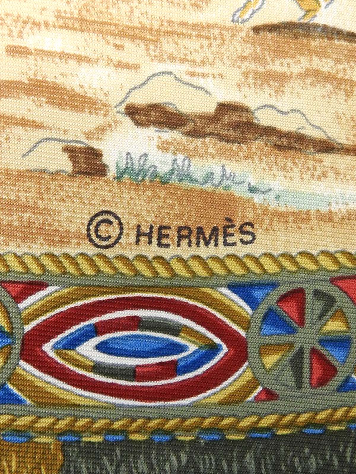 カレ90 cavaliers peulsパターンスカーフ ネイビー