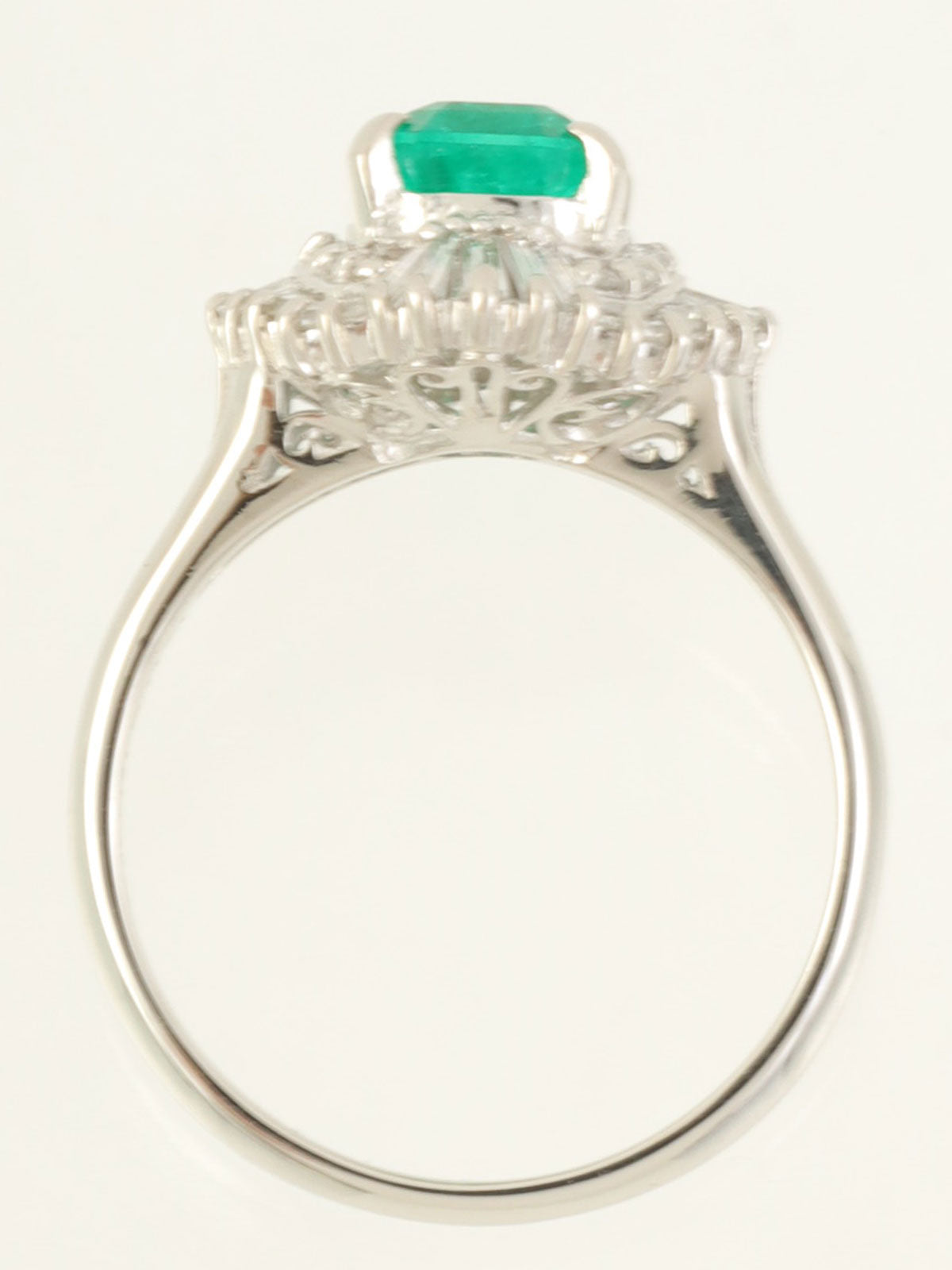 Platinum Diamond Emerald Ring in Silver/Green