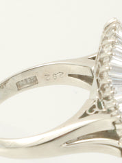 Platinum emerald and diamond ring in silver/green